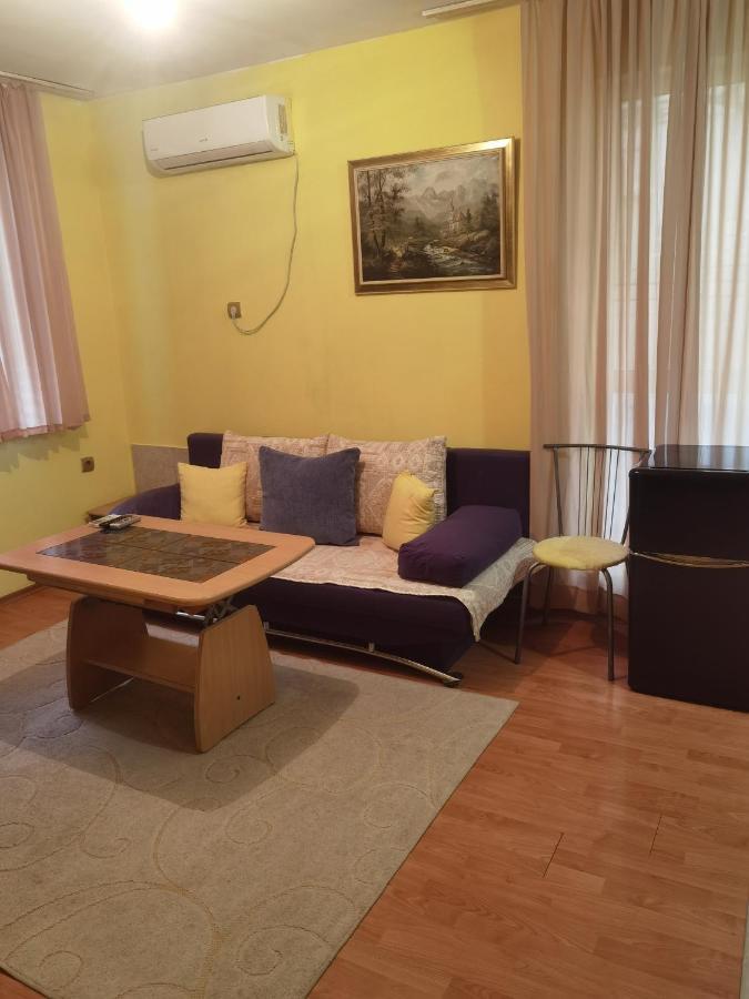 Гарсониера Ул"Света Троица" 174 Stara Zagora Ngoại thất bức ảnh